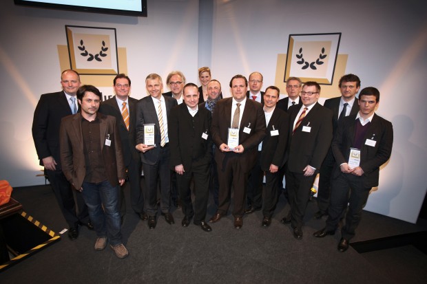 comdirect finanzblog award Gruppenbild mit den Prämierten, der Jury und den Gastgebern